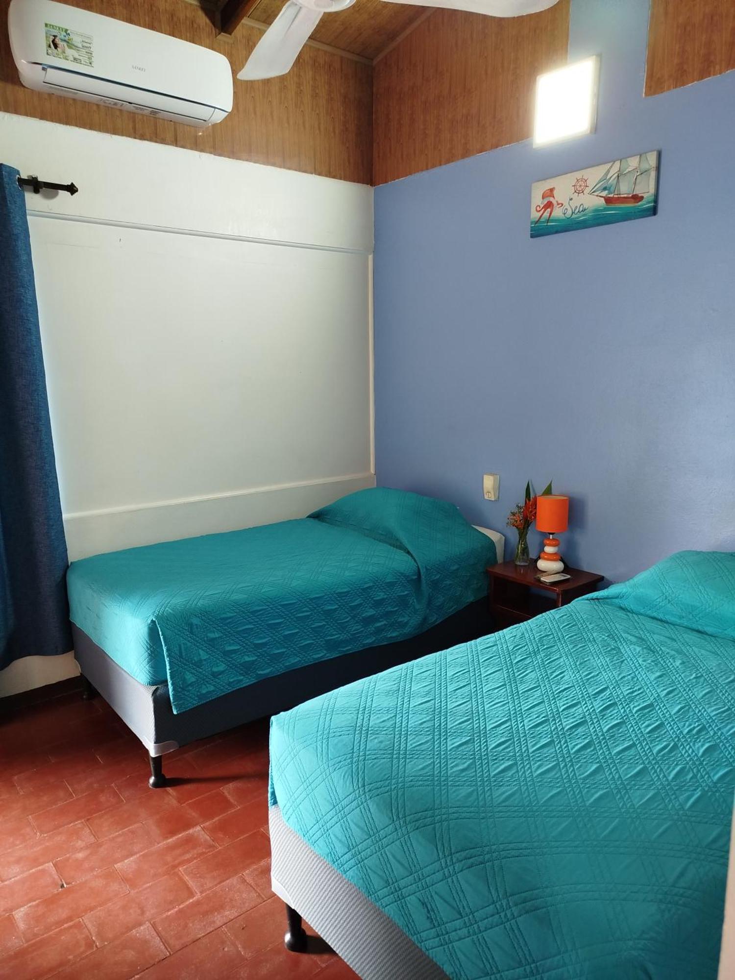 Hotel Pez Gallo Голфито Екстериор снимка